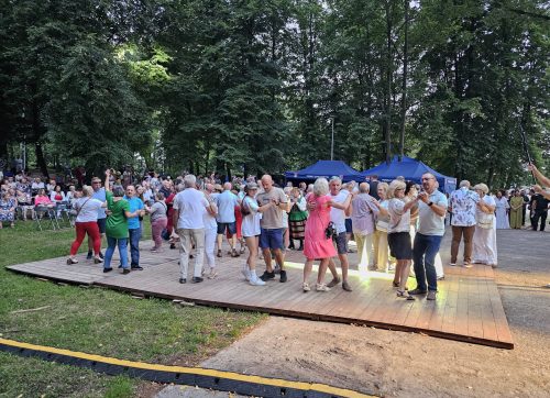 Tradycja, muzyka i regionalne smaki nad zalewem. Za nami IV Powiatowy Przegląd Dorobku Artystycznego i Kulinarnego Gmin!