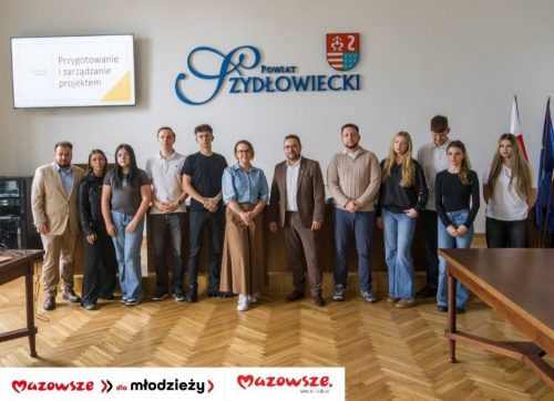 Młodzieżowa Rada Powiatu w Szydłowcu uczy się pozyskiwać fundusze. Trwa cykl szkoleń
