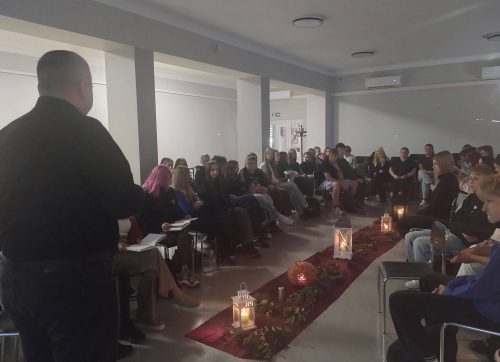 Narodowe Czytanie w powiecie szydłowieckim. Lokalne szkoły wspólnie czytały „Dziady”