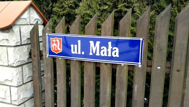 Mieszkańcy ulicy Małej w Szydłowcu skarżą się na stan drogi! Mieszkańcy ulicy Małej w Szydłowcu skarżą się na stan drogi!