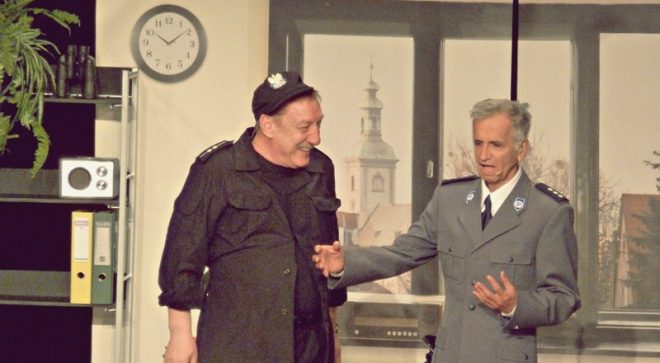 Naprawdę zwariowany komisariat Naprawdę zwariowany komisariat