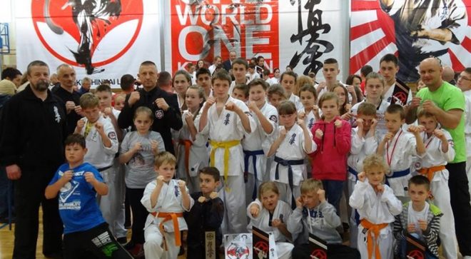 „One World One Kyokushin” – 4 medale dla Szydłowca!