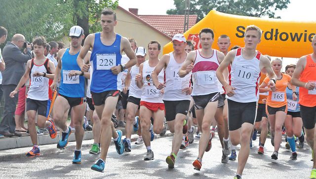 Radom i Busko – Zdrój zwycięskie w Sadku!