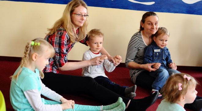 Rytmika i tańce w RCBM w Szydłowcu