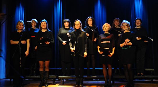 Chóry z Szydłowca i Brwinowa kolędowały w szydłowieckim Zamku