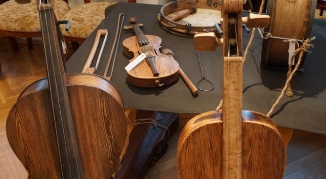 „Warsztat, materia, dźwięk. Wystawa V Ogólnopolskiego Konkursu na Budowę Ludowych  Instrumentów Muzycznych”