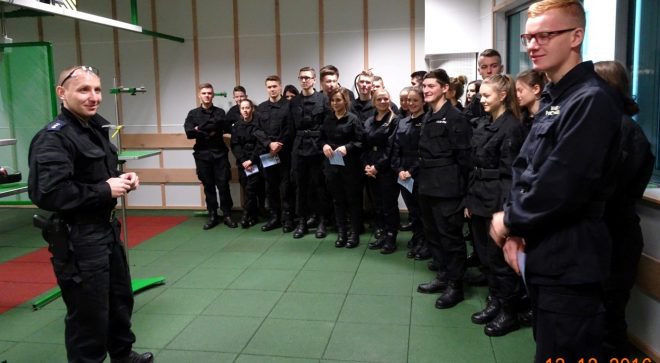 Szydłowiecka młodzież odwiedziła Komendę Wojewódzkiej Policji w Radomiu