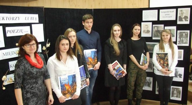 „Niekt\u00f3rzy lubi\u0105 poezj\u0119”