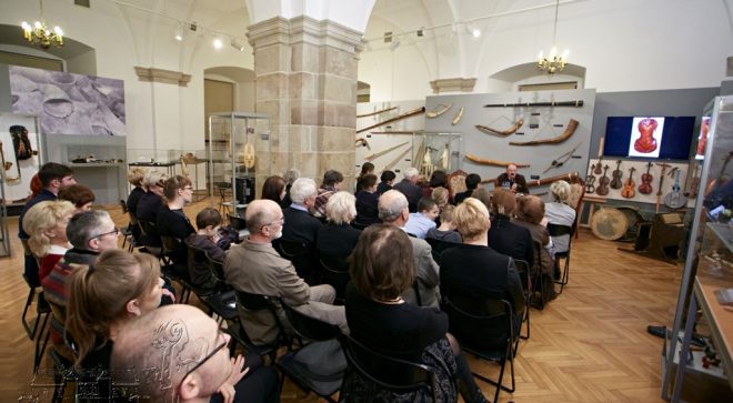 Nietypowe instrumenty w Muzeum Ludowych Instrumentów Muzycznych