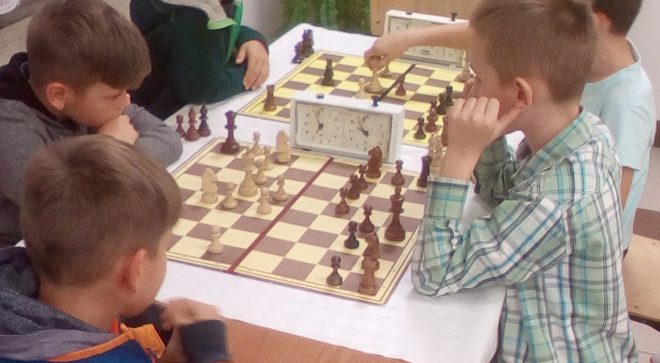 KS Alternatywa zaprasza na zajęcia szachowe