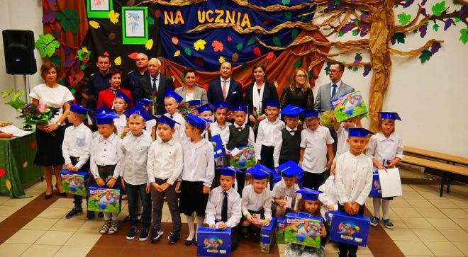Ślubowanie pierwszoklasistów w PSP nr 2 im. Jana Pawła II