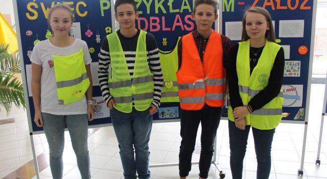 Uczniowie PSP nr 2 im. Jana Pawła II świecą przykładem