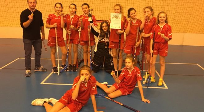 Hokeistki z Szydłowca z awansem do Mazowieckich Igrzysk Młodzieży Szkolnej!