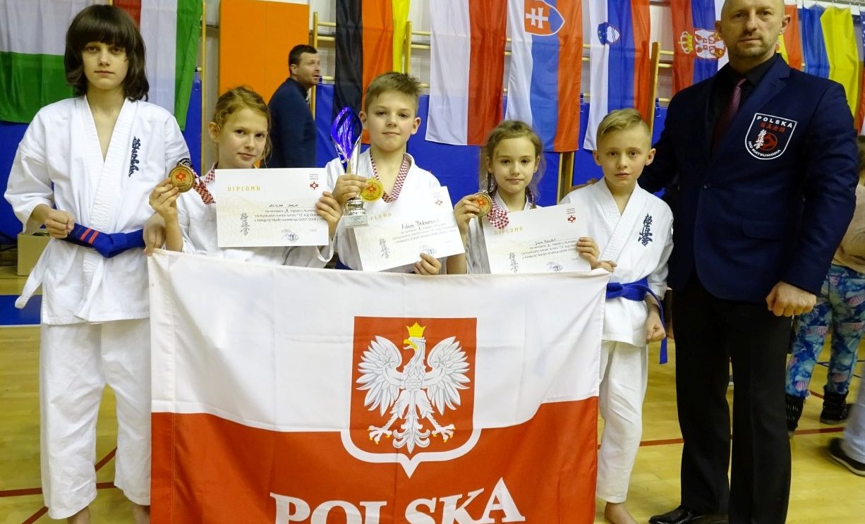 Trzy medale szydłowieckich karateków w Chorwacji!