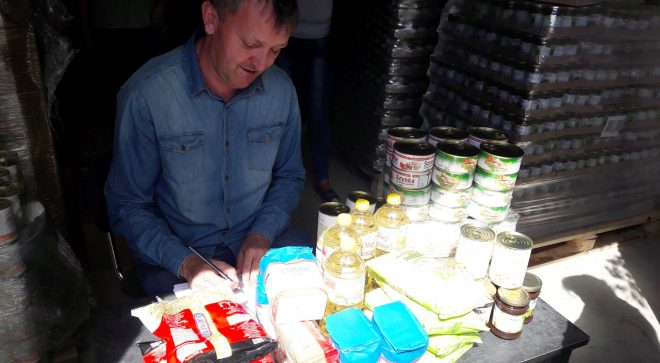 Szydłowieckie stowarzyszenie rozdawało żywność