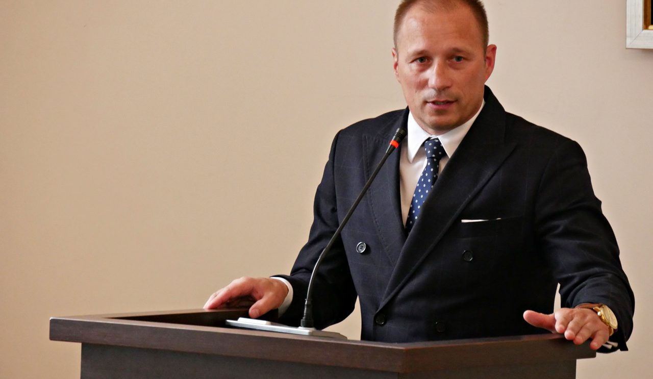 Artur Ludew z absolutorium za budżet za 2017 rok Artur Ludew z absolutorium za budżet za 2017 rok