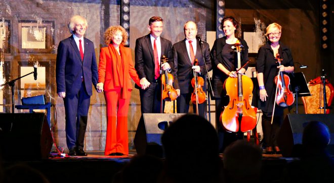 Alicja Majewska i Włodzimierz Korcz – legendy polskiej muzyki na zamkowej scenie Alicja Majewska i Włodzimierz Korcz – legendy polskiej muzyki na zamkowej scenie