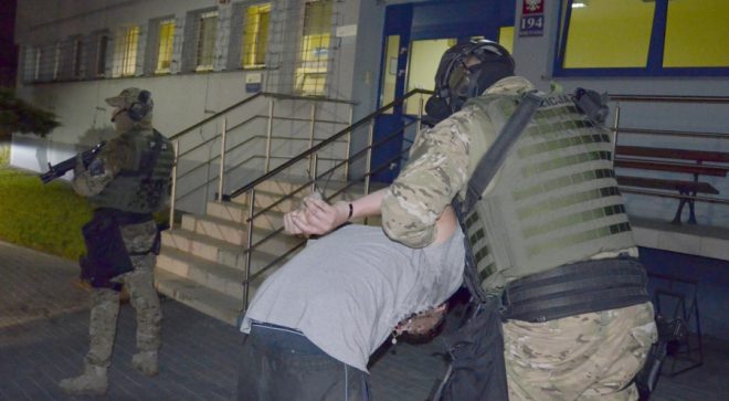 Policjanci przejęli ponad kilogram marihuany