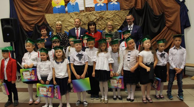 Pasowanie na ucznia w PSP im. Jana Pawła II