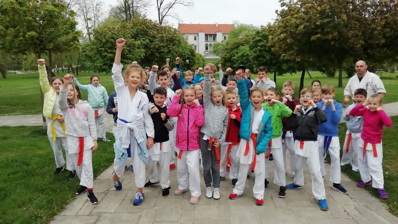 Noc w dojo Akademii Karate Szydłowiec