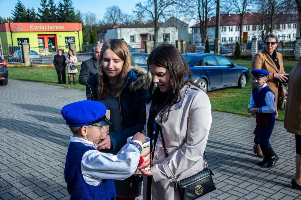 76605257_431863130838248_3647481876408434688_o