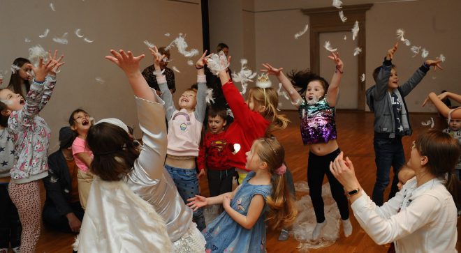 Zabawa z Królową Śniegu