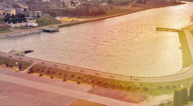 Sinice w zalewie w Jastrzębiu