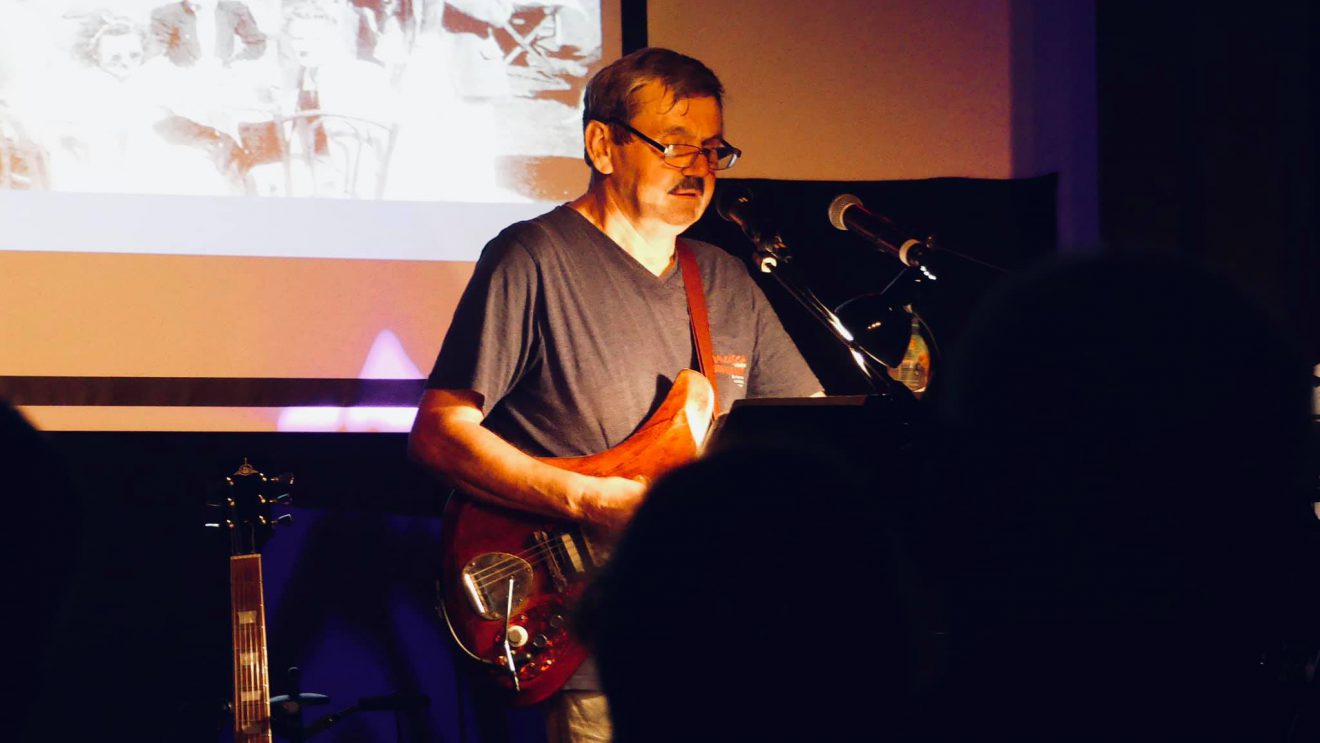 Marian Gronek zagrał przeboje Piotra Szczepanika