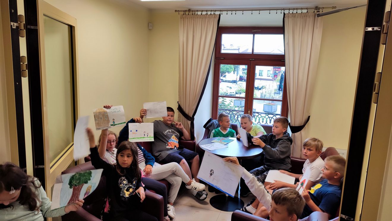 Podwórkowe Anioły w Szydłowcu