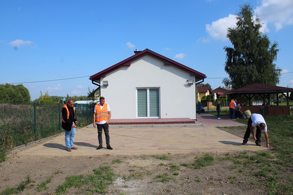 Plac w Chustkach odnowiony Plac w Chustkach odnowiony