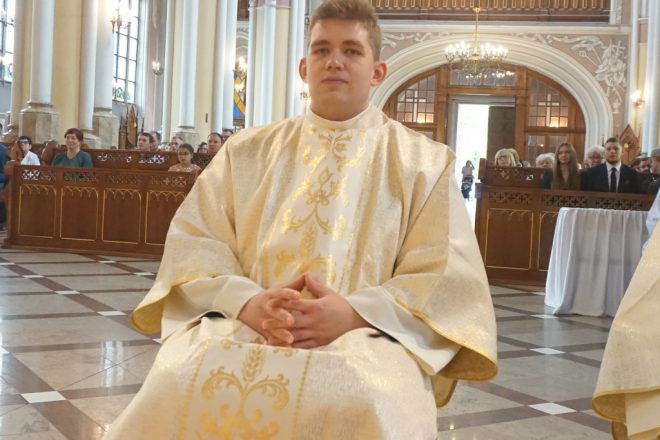 Tomasz Walasik z gminy Jastrząb przyjął święcenia diakonatu.
