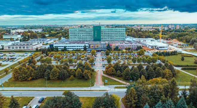 Miliard złotych od marszałka. Gdzie są te pieniądze?