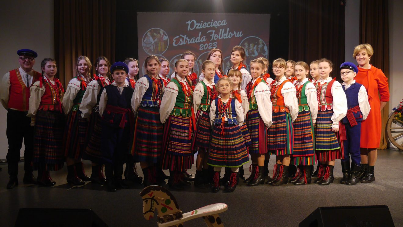 „Radosne Nutki” i solistka Zespołu Kamila Guza po raz trzeci laureatami „Dziecięcej Estrady Folkloru”