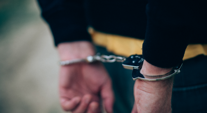 Policja zatrzymała mężczyznę, który znęcał się nad matką