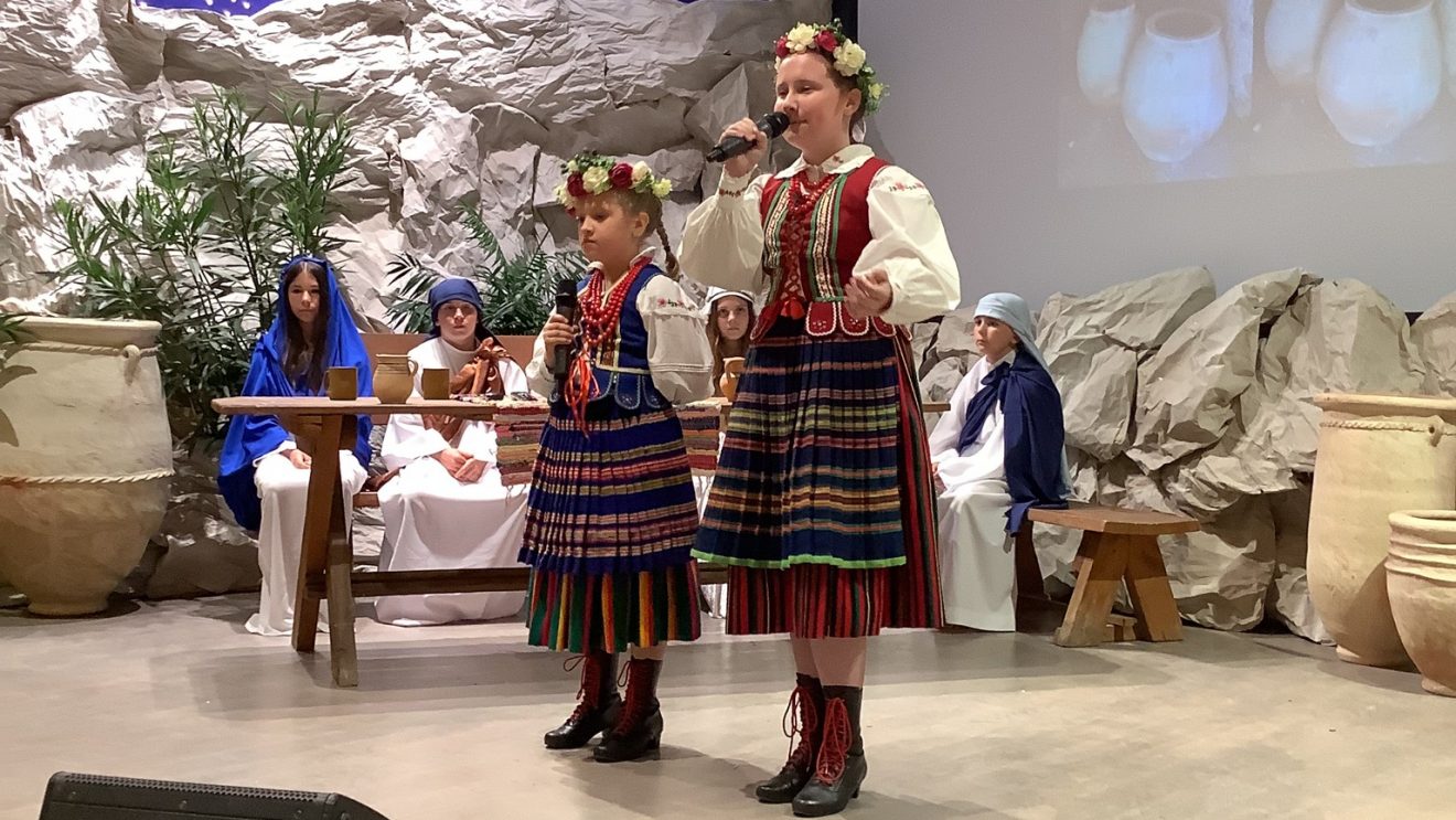 Sukcesy solistek z zespołu „Radosne Nutki” na międzynarodowym Festiwalu Twórczości Maryjnej „Sancta Maria”