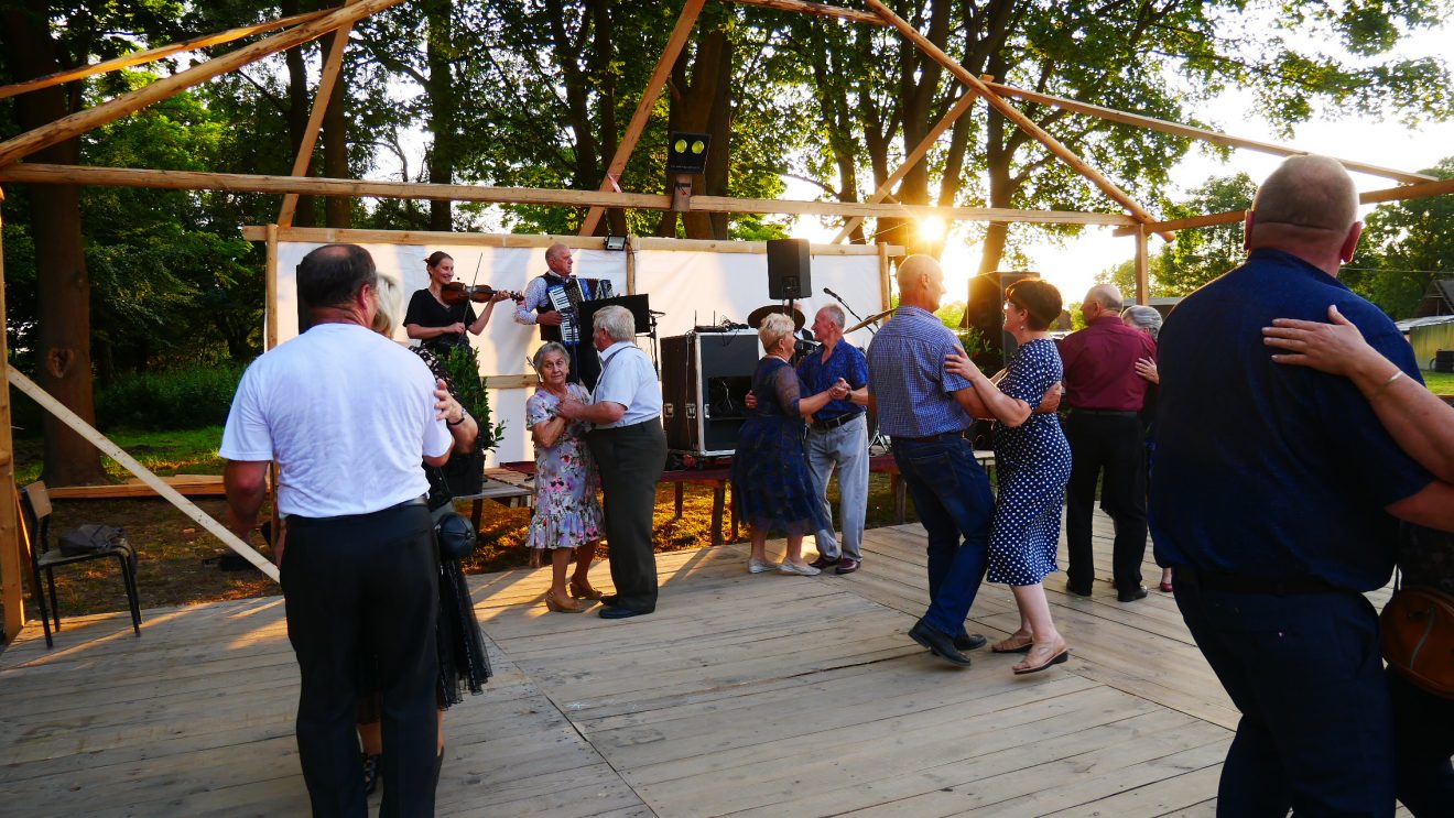 Potańcówki i zabawy w Ostałowie Potańcówki i zabawy w Ostałowie