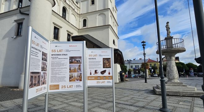 Wystawa plenerowa z okazji 55 – lecia Muzeum Ludowych Instrumentów Muzycznych