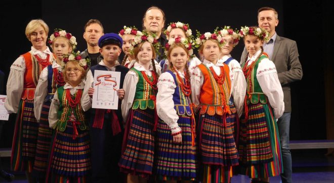 Zespół „Radosne Nutki” finalistą III Regionalnego Przeglądu Pieśni Patriotycznych w Kielcach