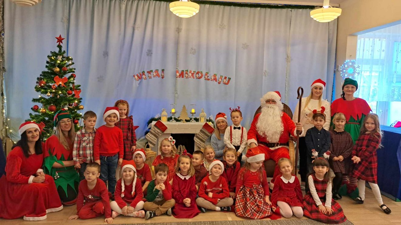 Wizyta Św. Mikołaja w Przedszkolu Samorządowym nr 2 „Mali Odkrywcy” z Oddziałami Integracyjnymi w Szydłowcu Wizyta Św. Mikołaja w Przedszkolu Samorządowym nr 2 „Mali Odkrywcy” z Oddziałami Integracyjnymi w Szydłowcu