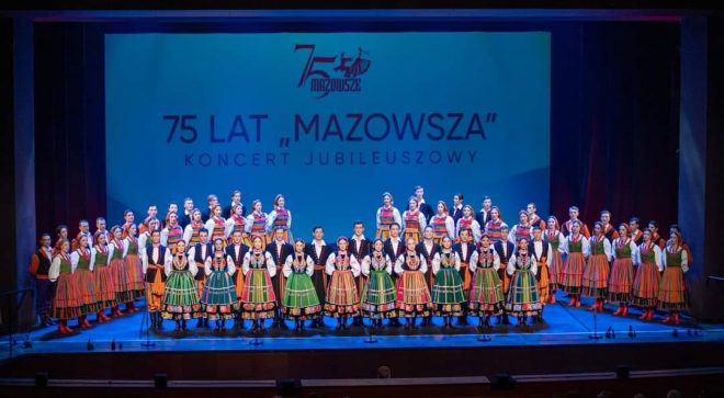 Wyjazd seniorów z terenu powiatu szydłowieckiego do Teatru Wielkiego w Warszawie