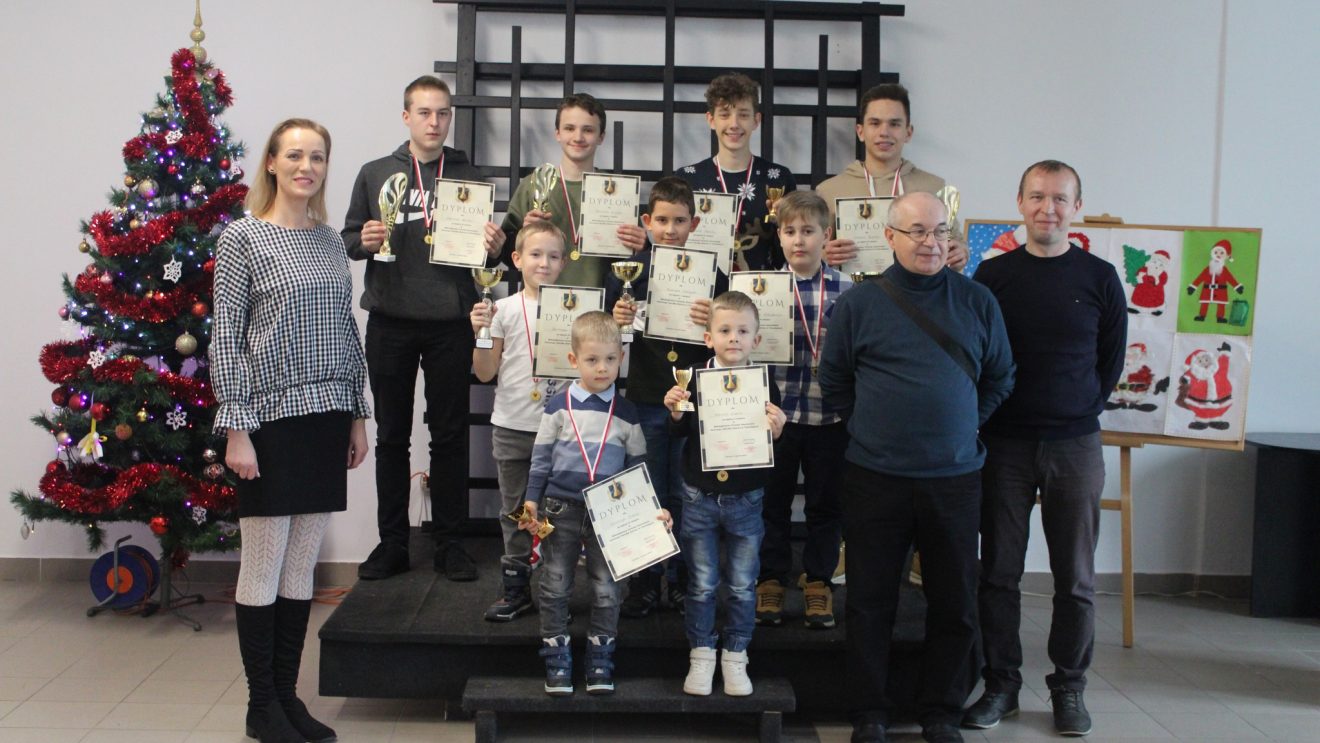 Mikołajkowy Turniej Szachowy w Chlewiskach