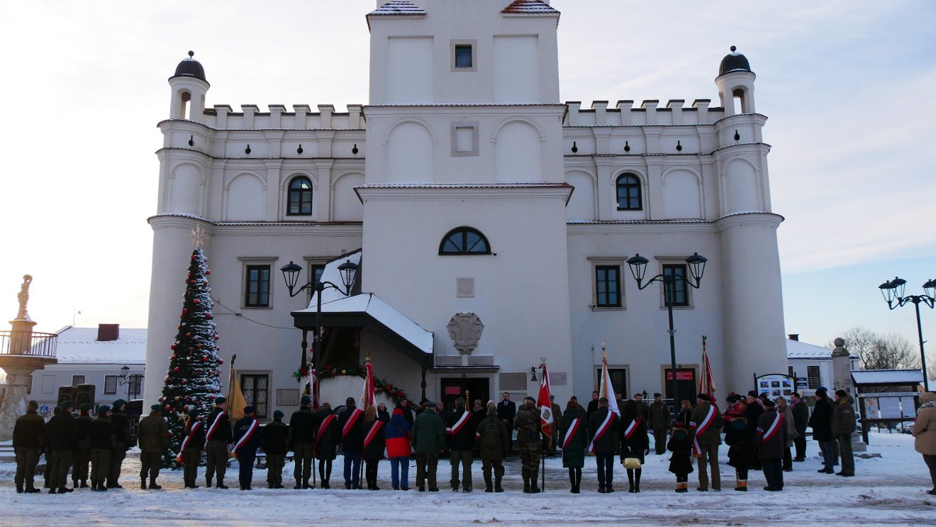 Centralne Obchody 161. rocznicy wybuchu Powstania Styczniowego rozpoczęły się w Szydłowcu Centralne Obchody 161. rocznicy wybuchu Powstania Styczniowego rozpoczęły się w Szydłowcu