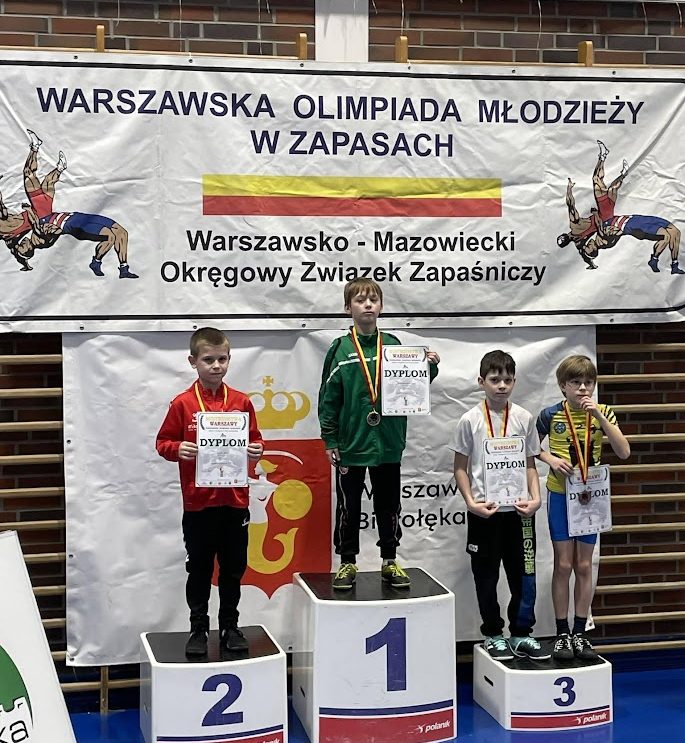 Podium w zapasach dla uczniów ze szkoły w Jastrzębiu