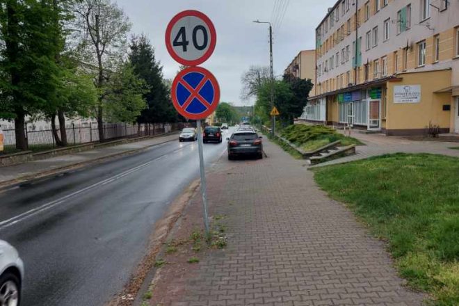 Absurd drogowy na ulicy Zamkowej?