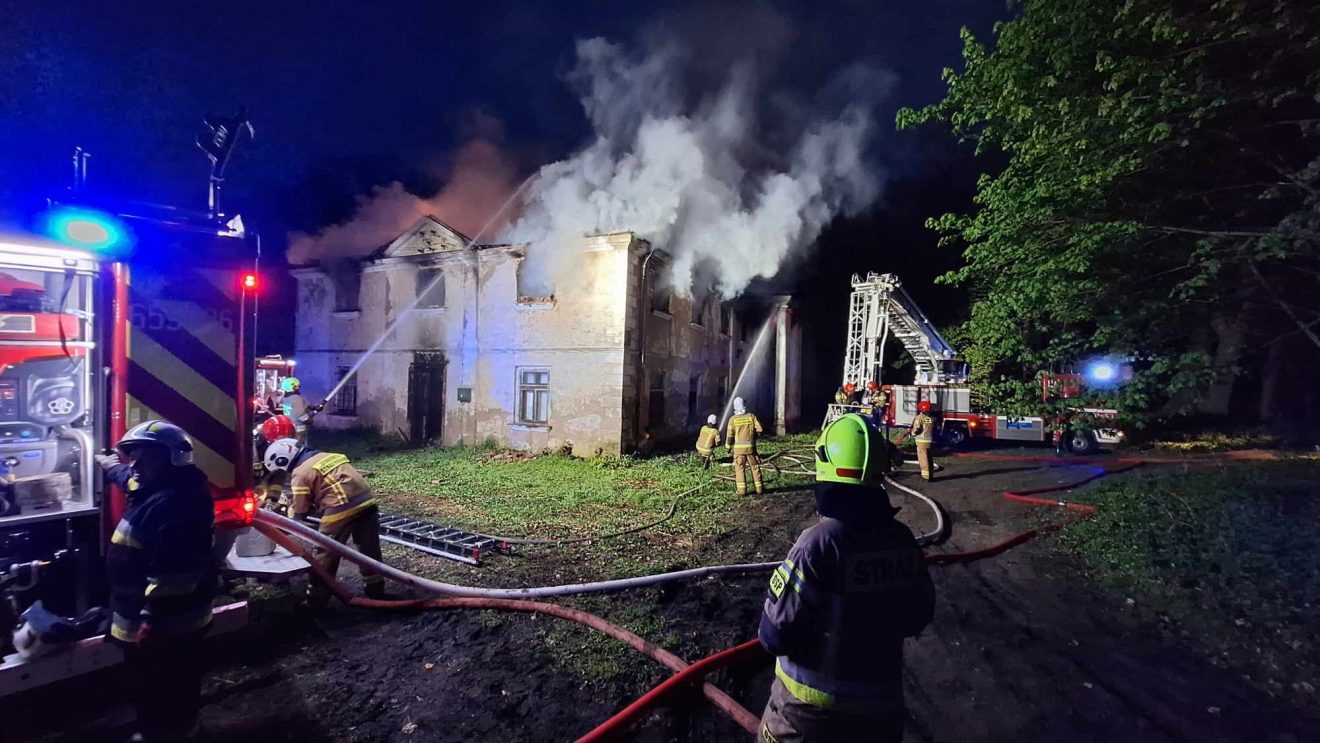 Spłonął dwór w Łaziskach