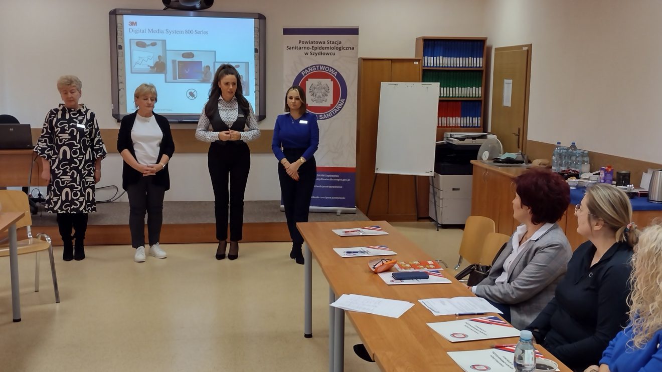 Spotkanie informacyjne z pielęgniarkami z powiatu szydłowieckiego Spotkanie informacyjne z pielęgniarkami z powiatu szydłowieckiego