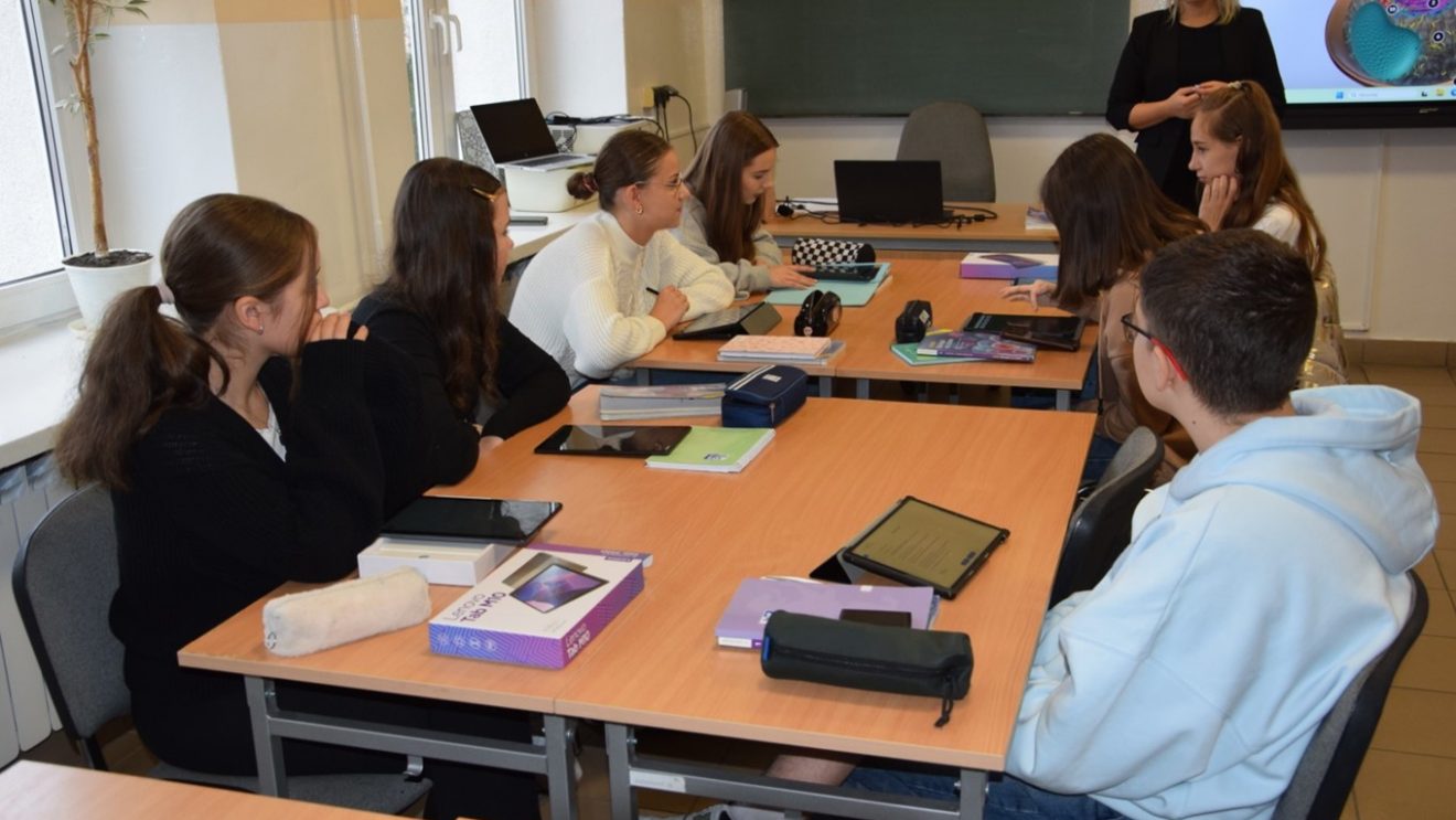 Tablety edukacyjne w szkołach Powiatu Szydłowieckiego