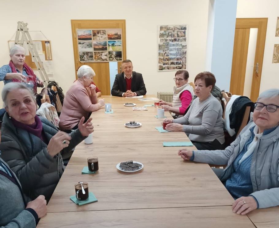 Cykl zajęć edukacyjnych dla seniorów