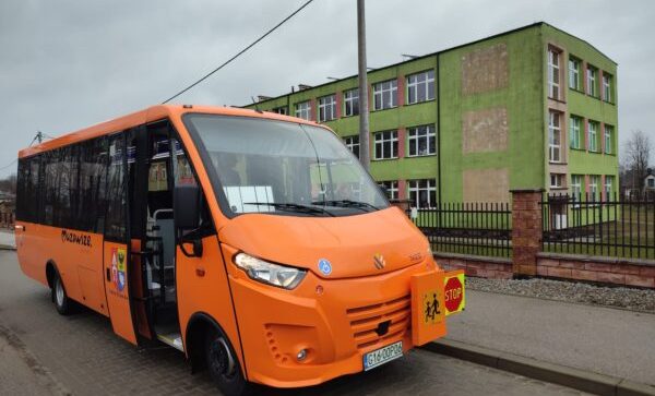 Nowy autobus szkolny w gminie Chlewiska
