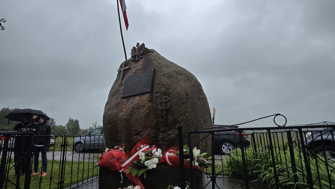 81. rocznica bohaterskie śmierci żołnierzy AK z Oddziałów „Roberta i „Rozłoga”